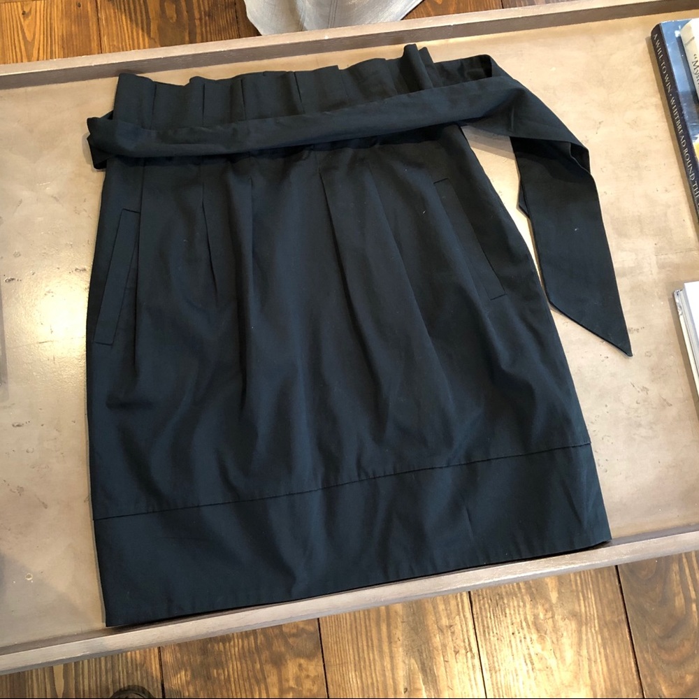 BCBG Poplin high waisted tie waist Skirt
